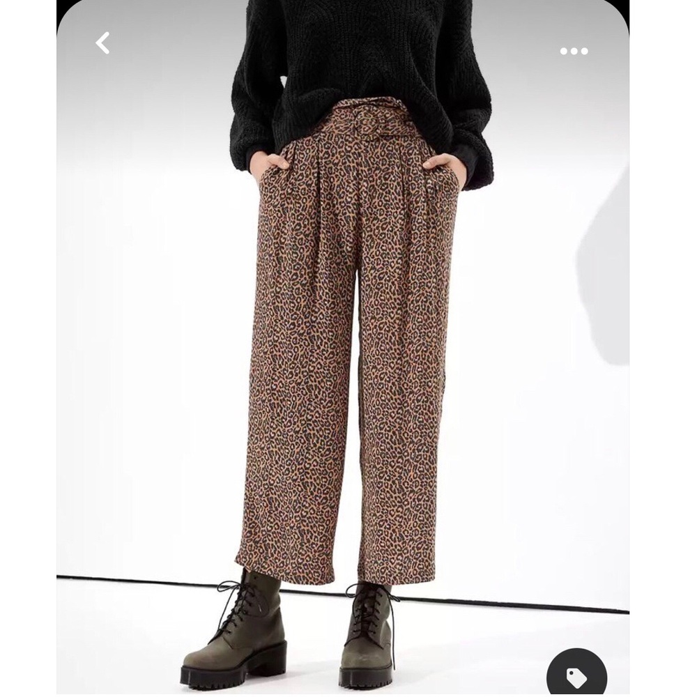 American Eagle Leopard Print Pants